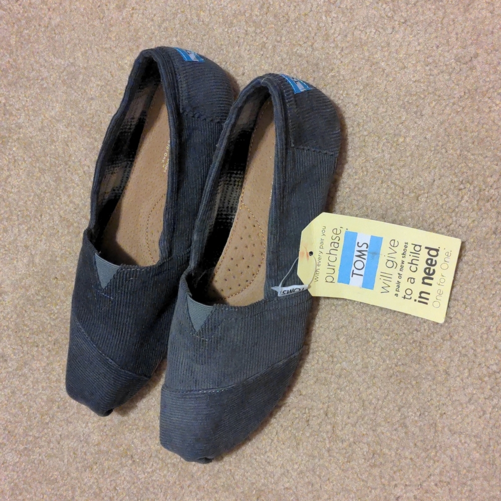 Tom's women's shoe 9.5